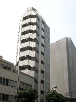管理委託日:平成18年8月
銀座線「外苑前」駅2分