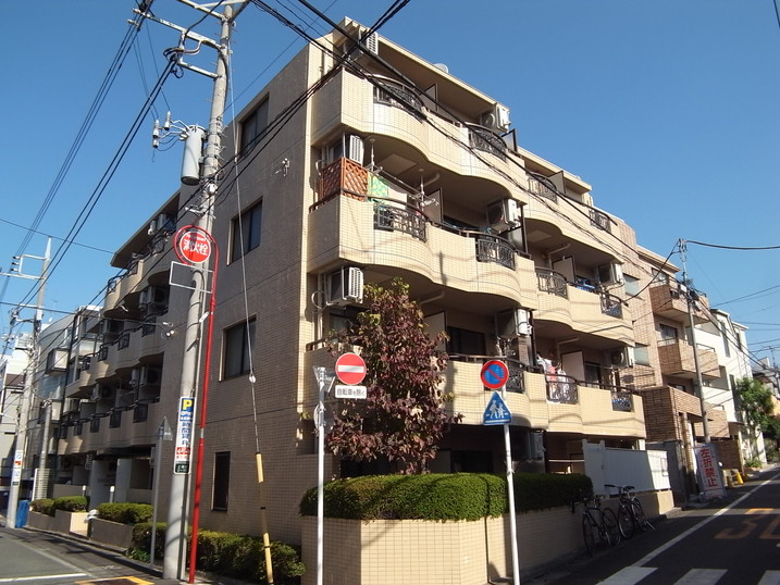 管理委託日：2016年1月
東急池上線「洗足池」駅徒歩2分
